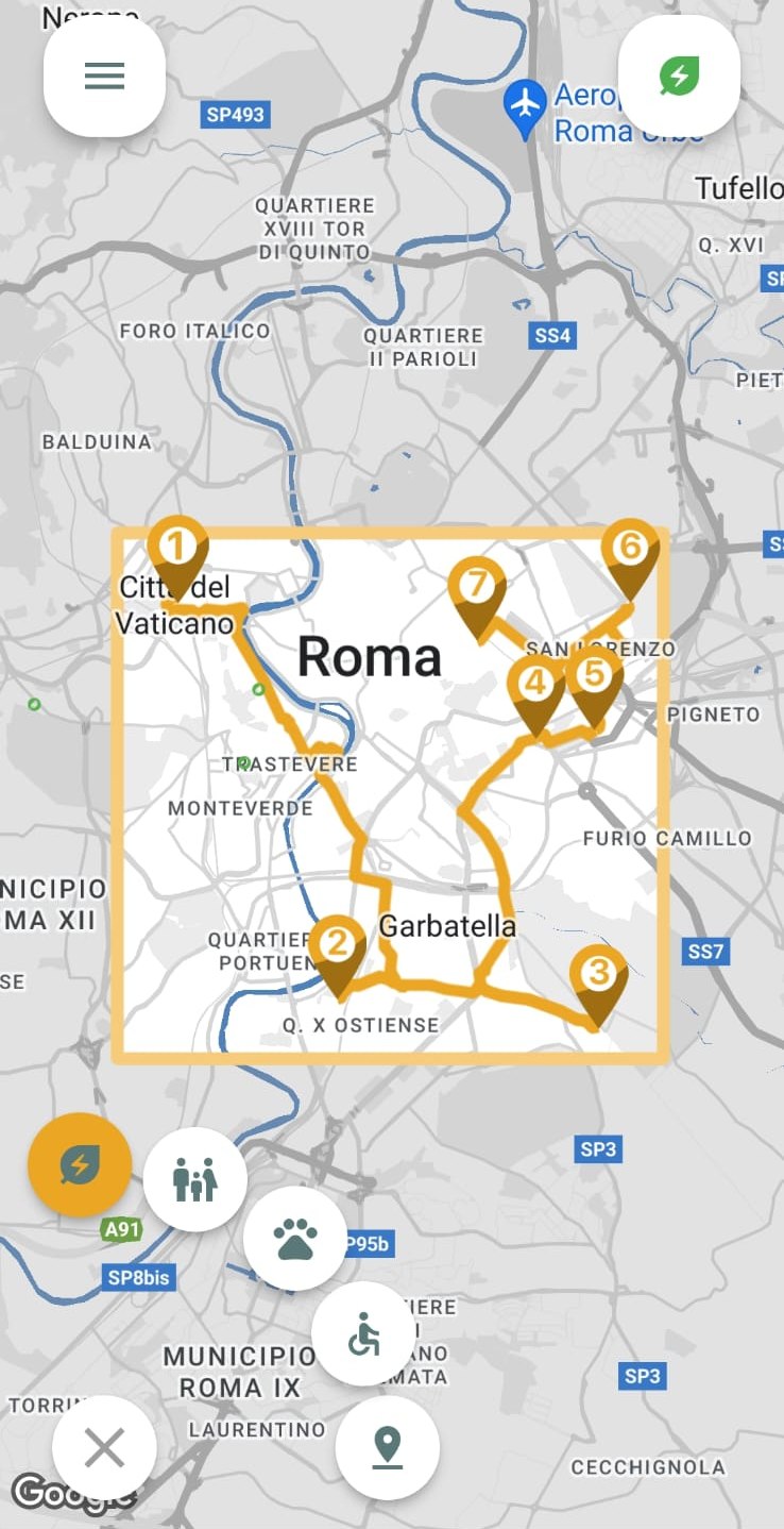 L'app 4MAPP sul telefono: il percorso delle sette chiese sulla mappa di Roma, con i filtri per famiglie, animali e accessibilità